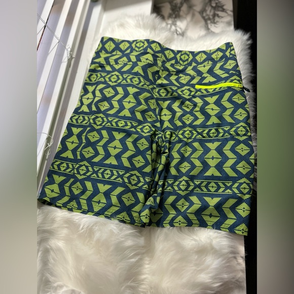 Under Armour Men’s Blue and Green Pattern Swim Shorts, Size 34 Men’s - Picture 5 of 5